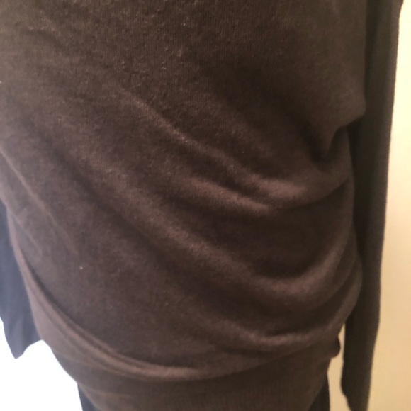 Cowl neck Sweater - Picture 4 of 4